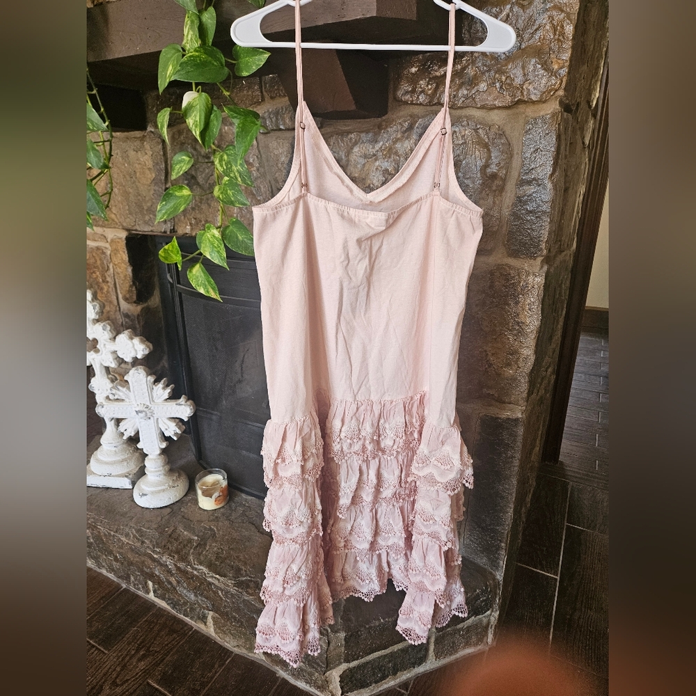A Rare Bird Ruffle Slip Dress 🩷 - Picture 13 of 14